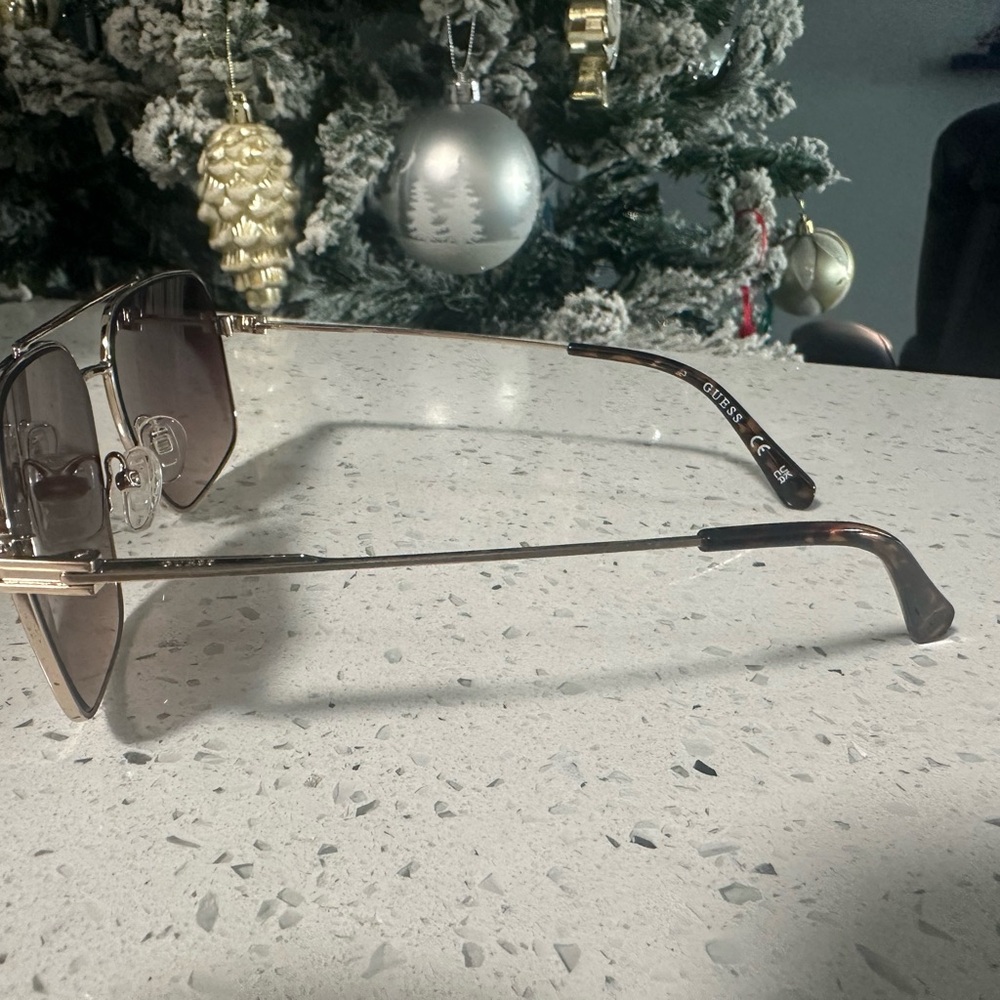 Guess Gold and Brown Sunglasses (22) - Picture 2 of 2